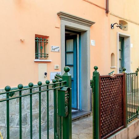 Appartamento A 90 Metri Dal Mare วาราซเซ ภายนอก รูปภาพ